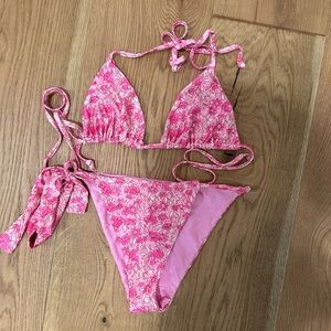 Frankie’s Bikinis set